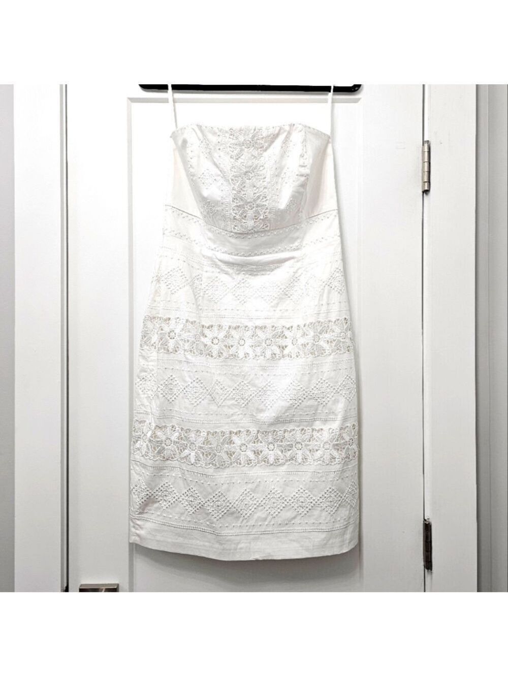 White House Black Market White Strapless Embroidered Eyelet Lace Dress Size 10 - Picture 2 of 14